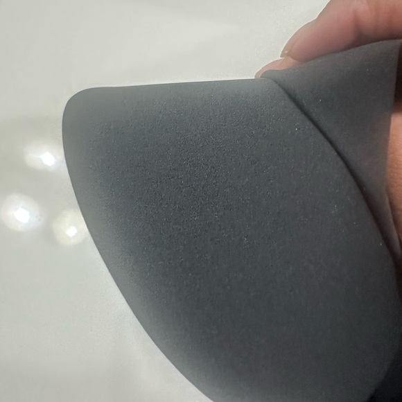 Lululemon Athletica Black Cap - Picture 5 of 6